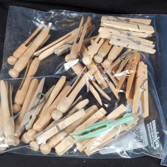 Antique Clothespin Bag - Picture 4 of 4